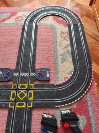 Scalextric Compact 1:43