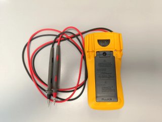 Fluke 114 True RMS multimeter