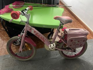 Bicicleta infantil Hello Kitty rosa