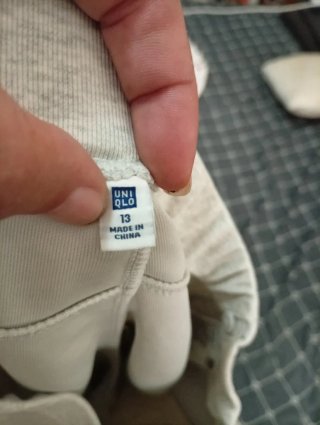 Pantalón chándal gris con bolsillos