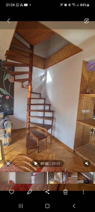 Escalera de caracol de madera