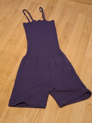 Mono corto ballet morado
