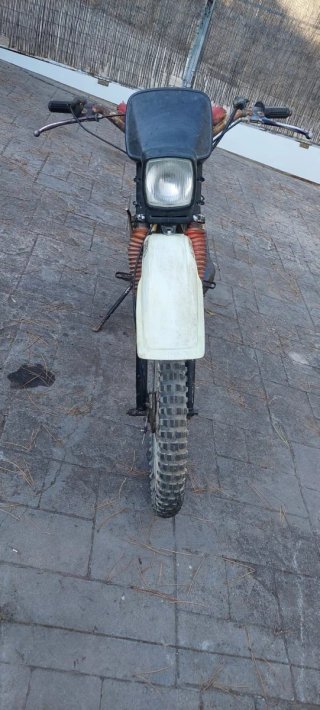 Puch minicross de 1979.Sin papeles. Arranca bien.