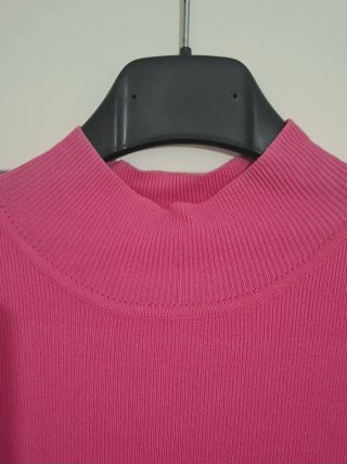 Canotta rosa fluo con scritta Paris
