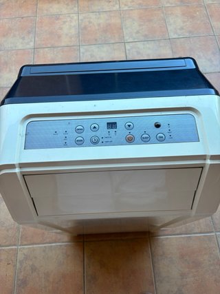 Aire Acondicionado Portátil Daitsu Beige