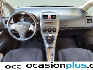 Toyota Auris 1.4 D-4D Auris 66 kW (90 CV)