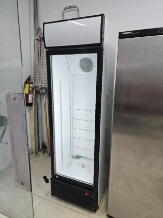 Nevera expositora cristal