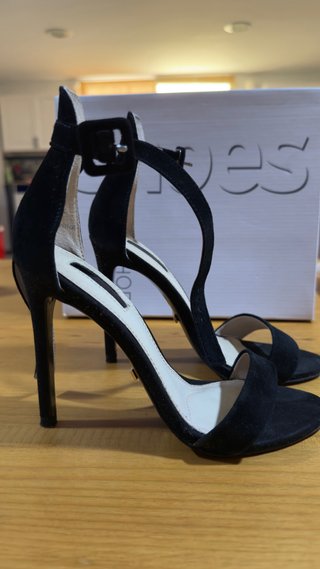 Sandalias de tacón negras