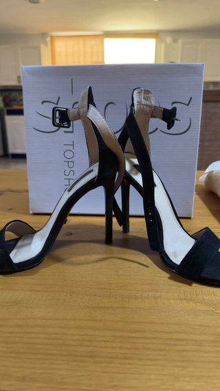 Sandalias de tacón negras