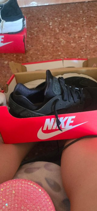 Zapatillas Nike Air Negras y Grises