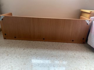 Solo venta en persona. Estanteria de madera