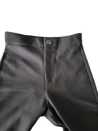 Pantalones negros de campana