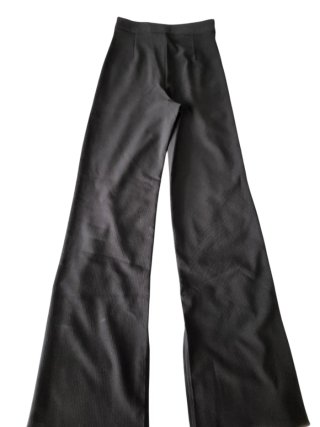 Pantalones negros de campana