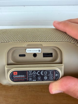 Altoparlante Bluetooth JBL Charge 4 color sabbia