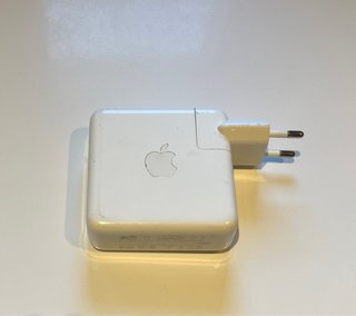 Cargador Apple Mac 61W