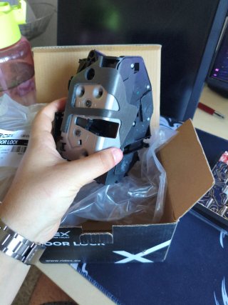 Cerradura de puerta delantera conductor Volvo S60
