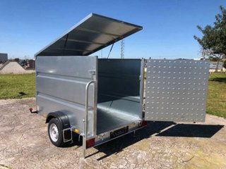 Remolque caja cerrada 1 eje