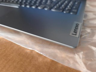 Lenovo IdeaPad Slim 3 15IRH8 16GB RAM Y 512 GB