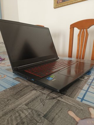 Montaje de PC a medida y Mantenimiento Informático