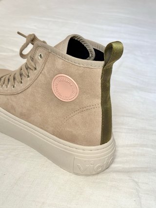Nuavas zapatillas altas para mujer Victoria T.39
