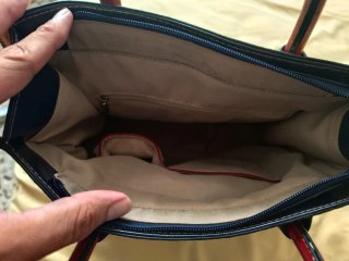Bolso de corcho beige y marrón