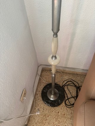 Lámpara de pie moderna