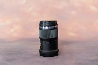Olympus M.Zuiko ED 60mm f2.8 Macro + Parasol