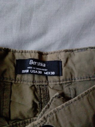 Pantalón corto  hombre verde militar