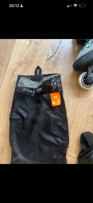 Patines en línea Decathlon Talla 40 + Protecciones