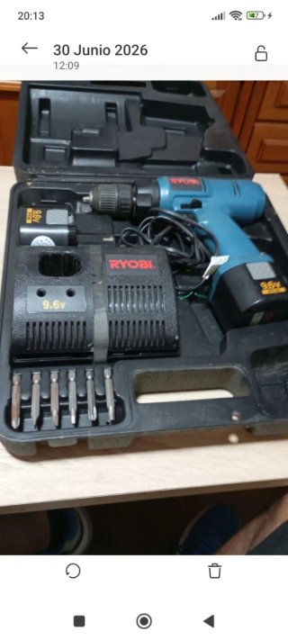 Taladro Ryobi 9.6v averiado