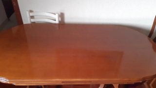 Mesa de comedor de madera