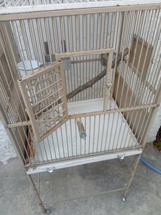 Jaula grande para pájaros y loros