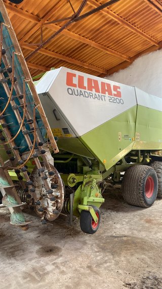 Empacadora Claas Quadrant 2200