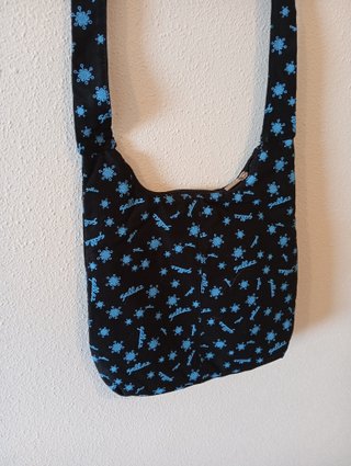 Bolso bandolera Gallaz negro y azul