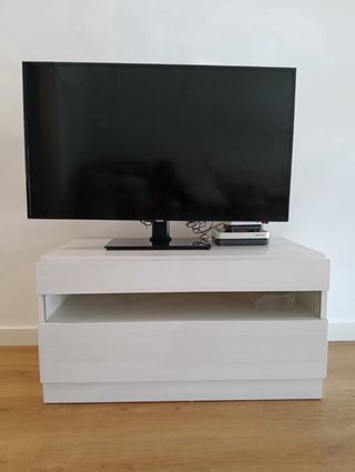Set salón IKEA: mesa elevable + mueble + balda