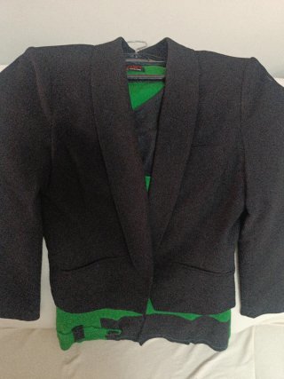Lote 5 vestidos mujer y chaqueta vestir