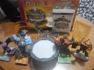 Skylanders Giants Starter Pack PS3 + 2 Gigantes