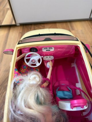 Coche Barbie Fiat 500 + Muñeca