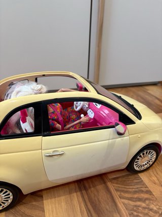 Coche Barbie Fiat 500 + Muñeca