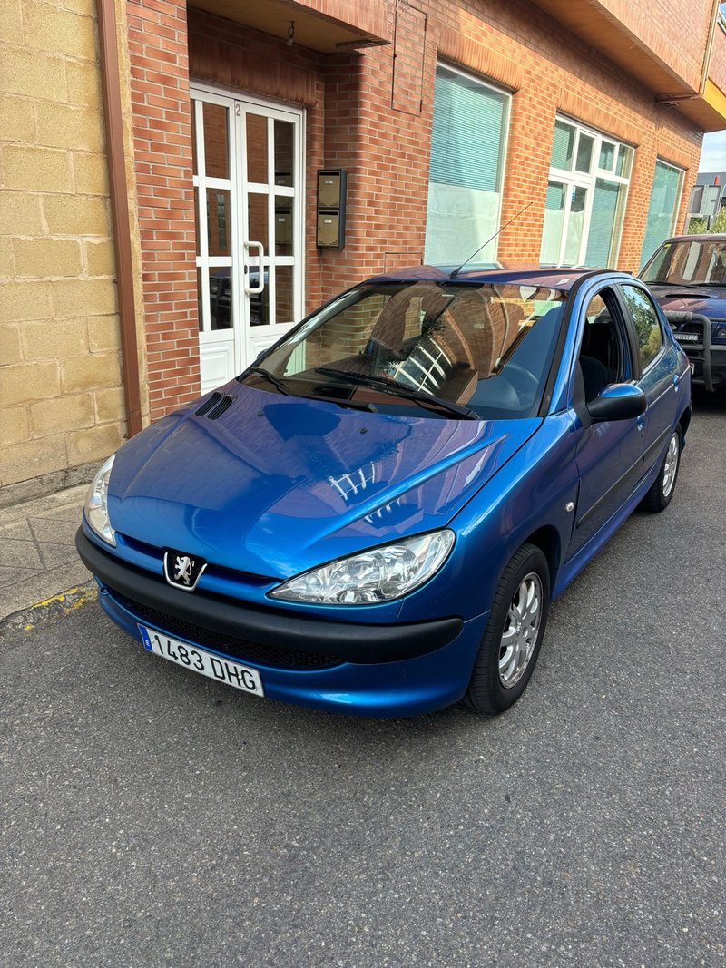 Peugeot 206 2005 - foto 1