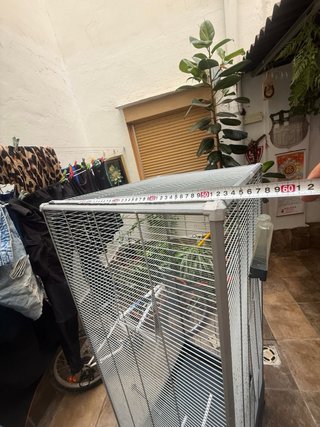 Jaula grande para pájaros