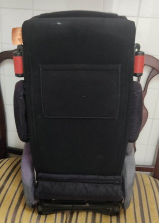 Silla de coche para bebé y niño.