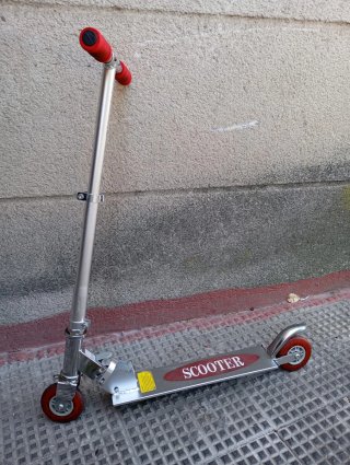 Patinete Scooter plegable clásico – Ruedas rojas