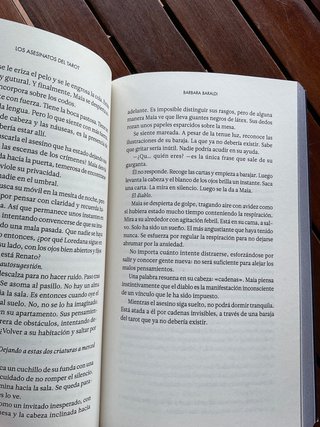 Los asesinatos del tarot