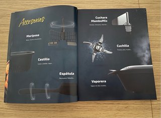 Robot de cocina Cecotec Mambo con accesorios.