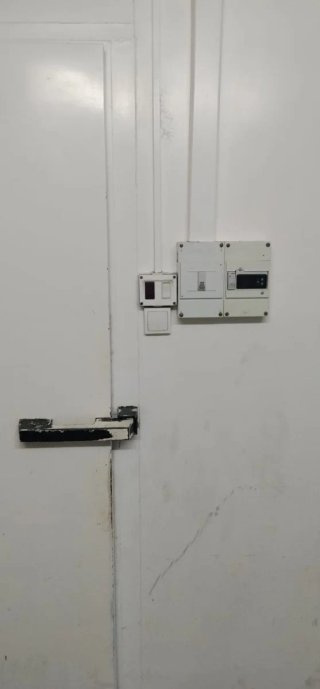 Cámara frigorífica 2.57m ancho x 2.57m fondo