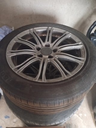 Llantas 17 casi nuevas