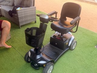 Scooter electrico  con movilidad reducida