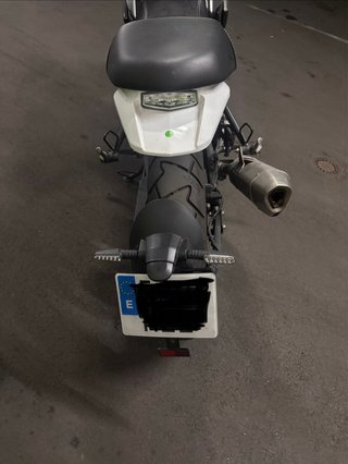 Moto Hanway Superfurious SC 125 Naked