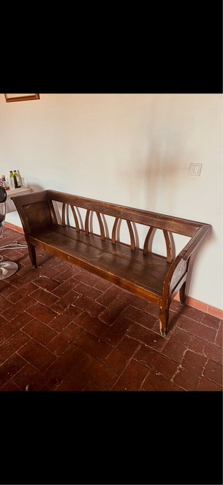 Banco de madera antiguo